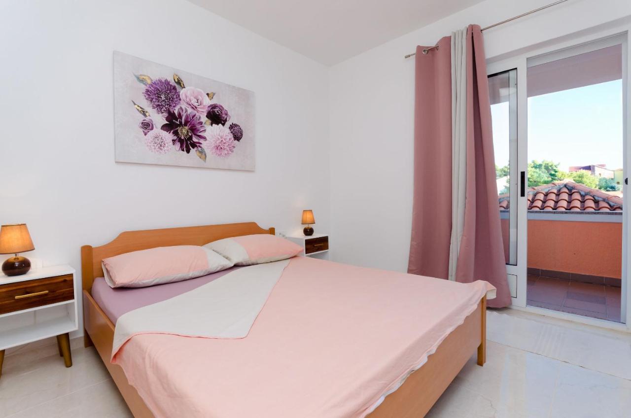Apartments Darko Palit Exterior photo